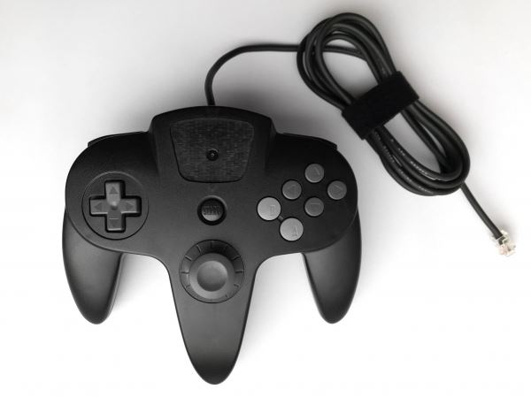 Коллекционер раритетных игровых устройств из Австралии рассказал о преимуществах прототипа контроллера N64